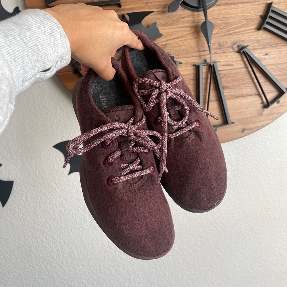 Allbirds Wool Runner Burgundy & Maroon Women’s Sneaker Size 8